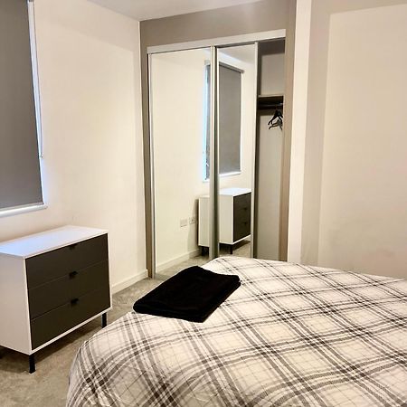 Modern Stay With Free 24Hours Gym Лондон Екстер'єр фото